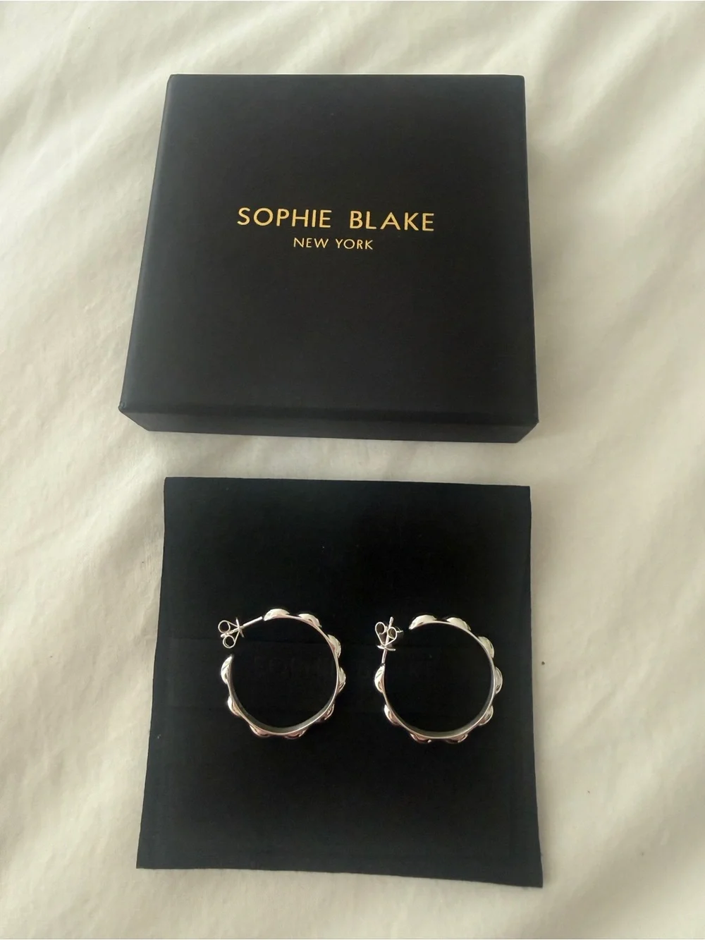 NIB Sophie Blake Selena Artisan 925 Silver 1” Sculptural Hoop Earrings